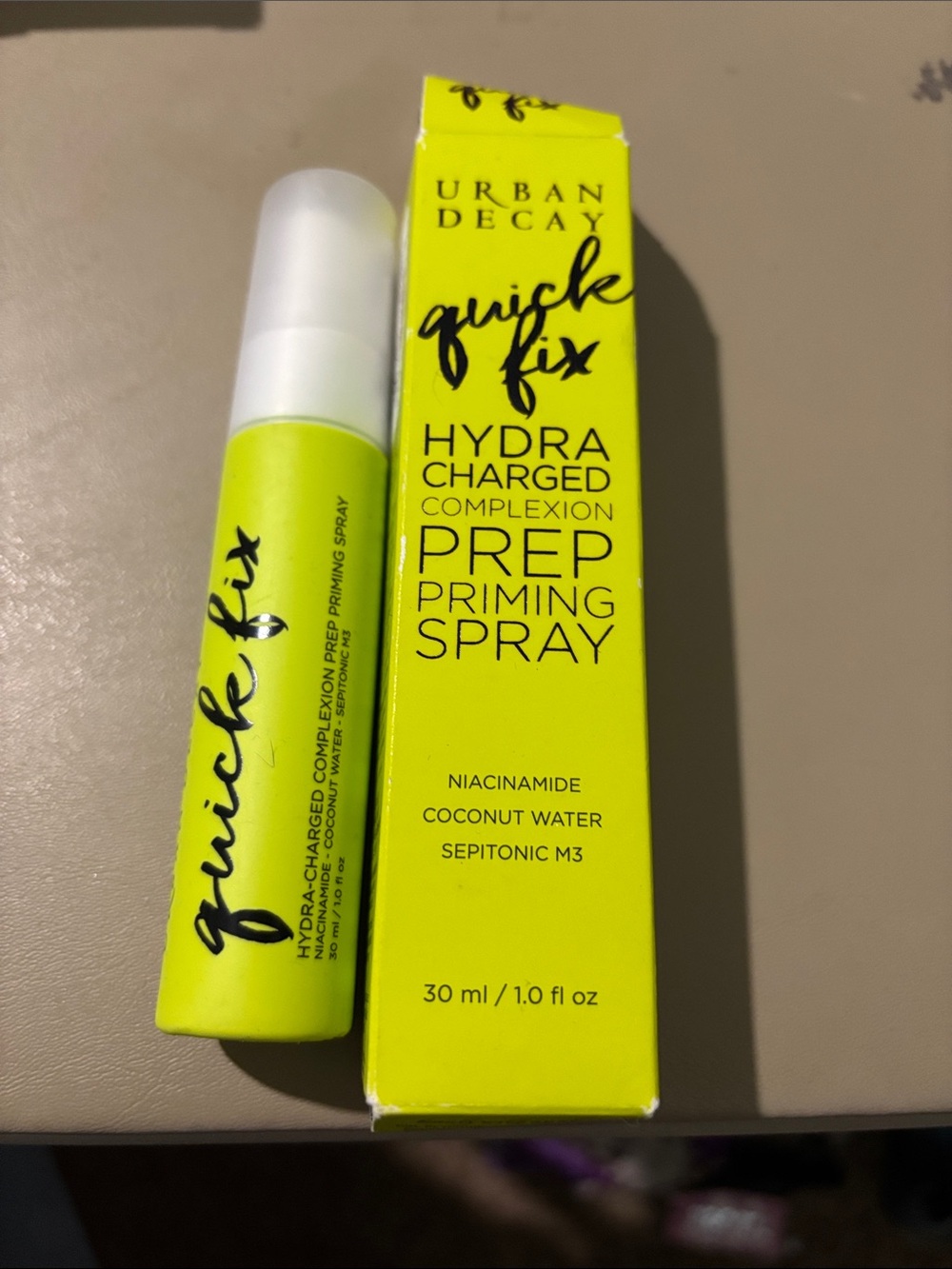 Urban Decay Quick Fix Hydra-Charged Prep Priming Spray -